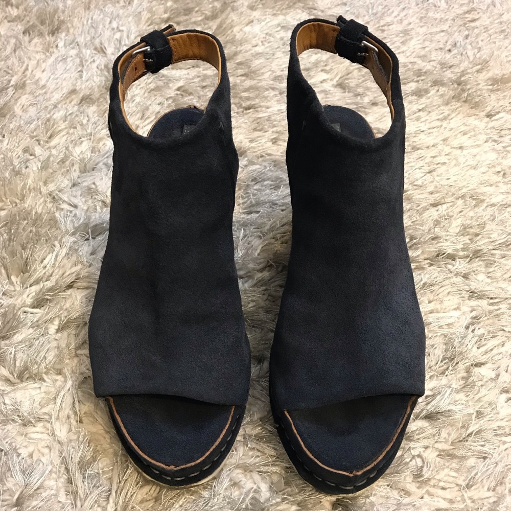 Alberto Fermani Aleria Allover Suede Wedge - Picture 3 of 8
